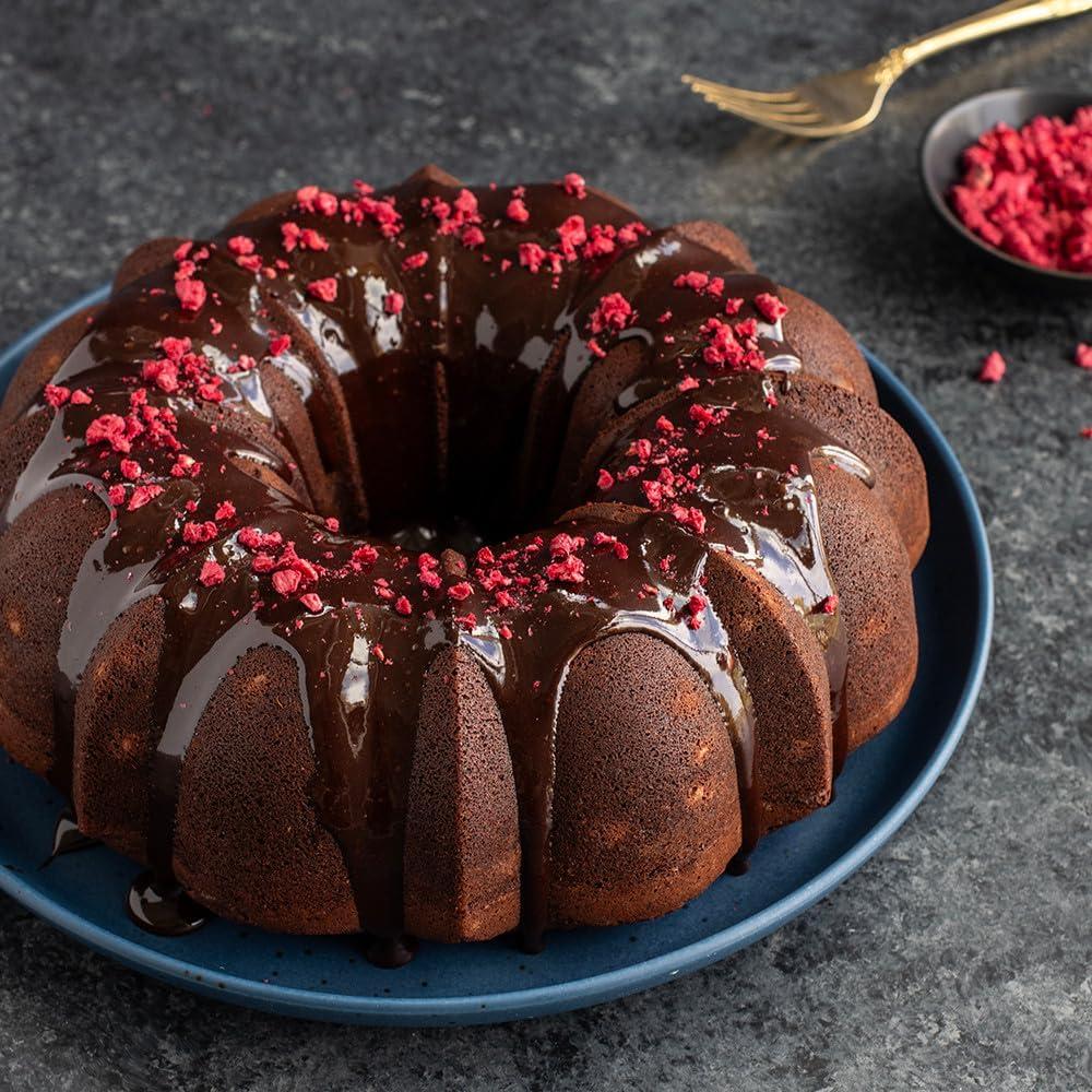 imageNordic Ware Anniversary Bundt 15 Cup Silver