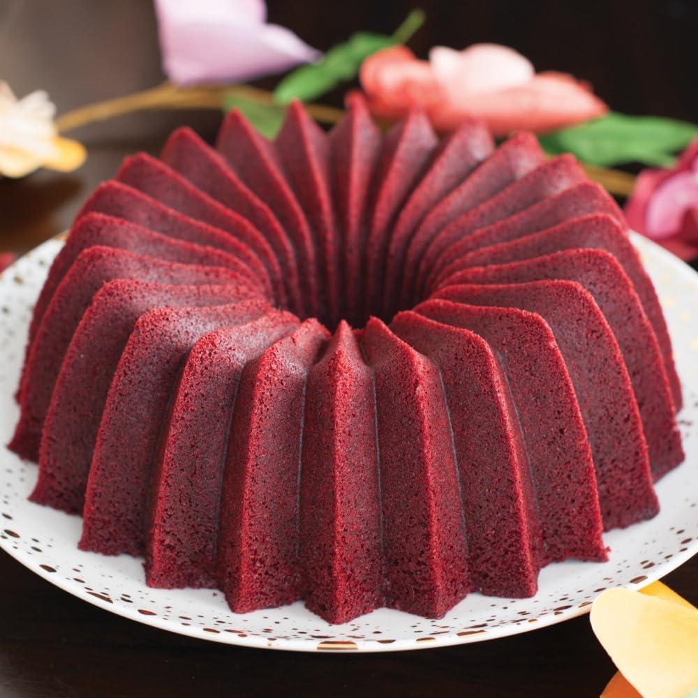 imageNordic Ware Brilliance Bundt 10 Cup GoldBundt 10Cup