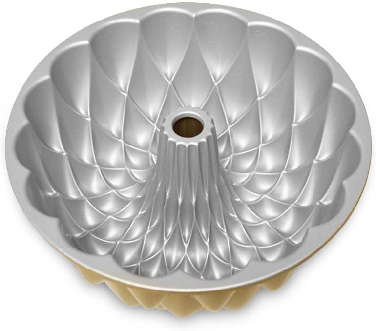 imageNordic Ware Kaleidoscope Bundt 10 Cup Gold
