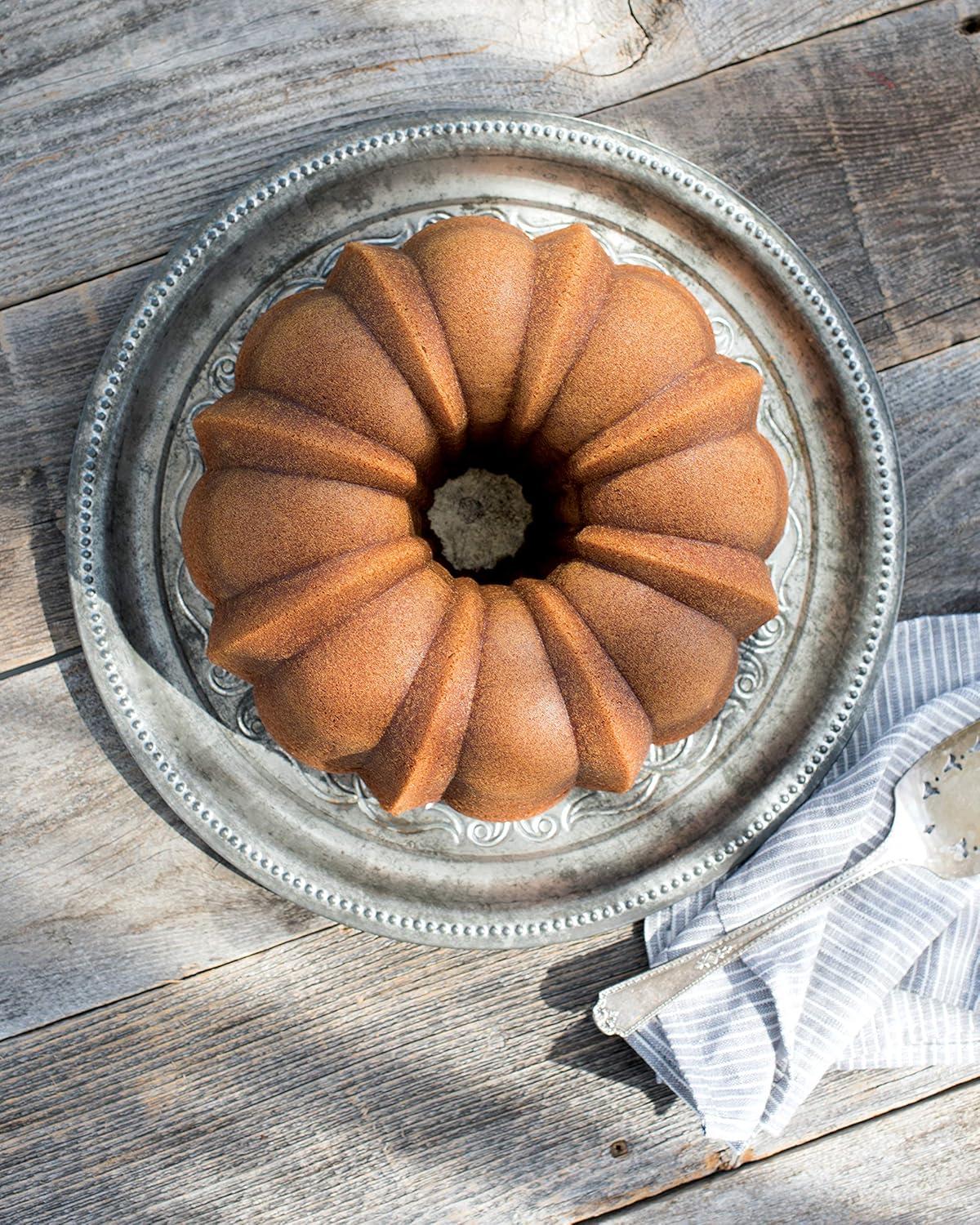 imageNordic Ware Original Bundt 12Cup SilverBronze