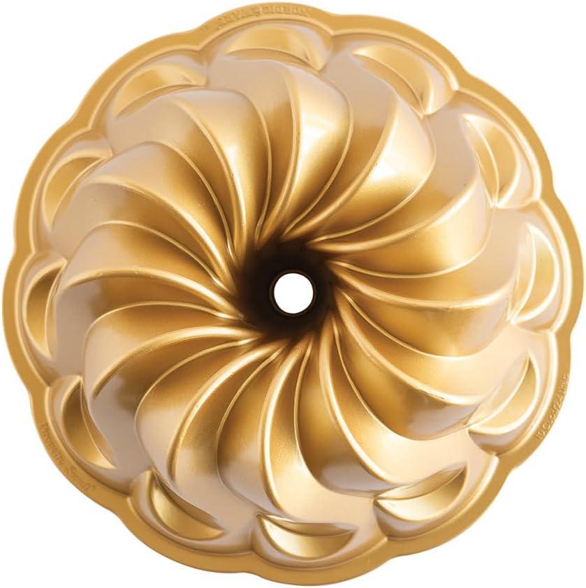imageNordic Ware Pirouette Bundt10 Cups
