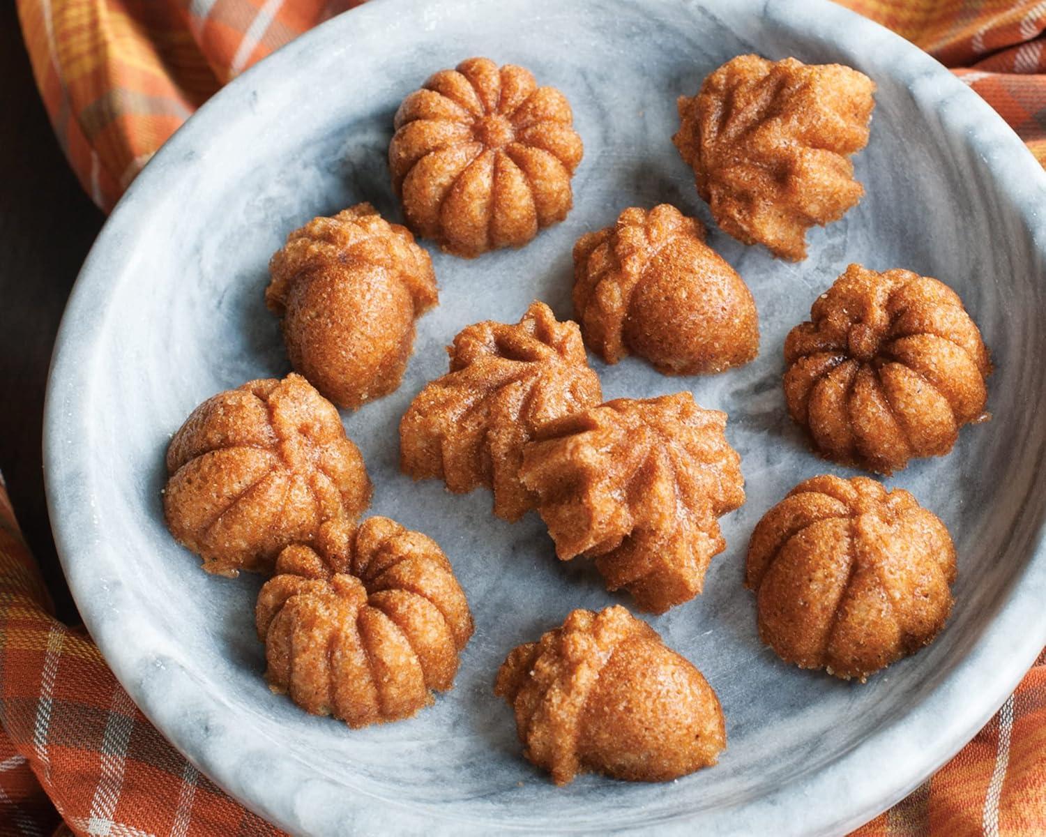 imageNordic Ware Autumn Delights Cakelet Pan2Cup