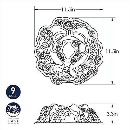 imageNordic Ware Platinum Holiday Wreath Bundt Pan