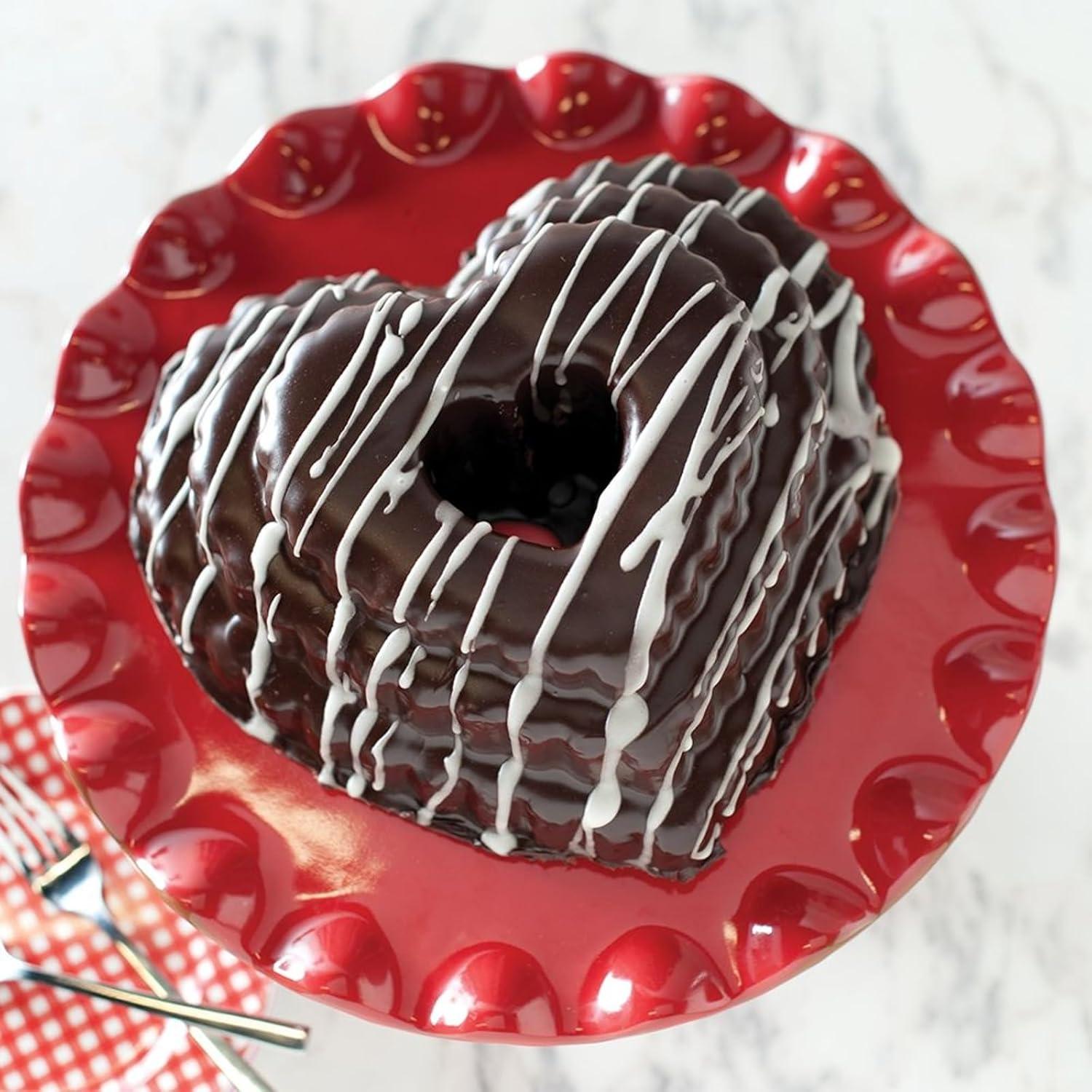 imageNordic Ware Tiered Heart Bundt12Cup