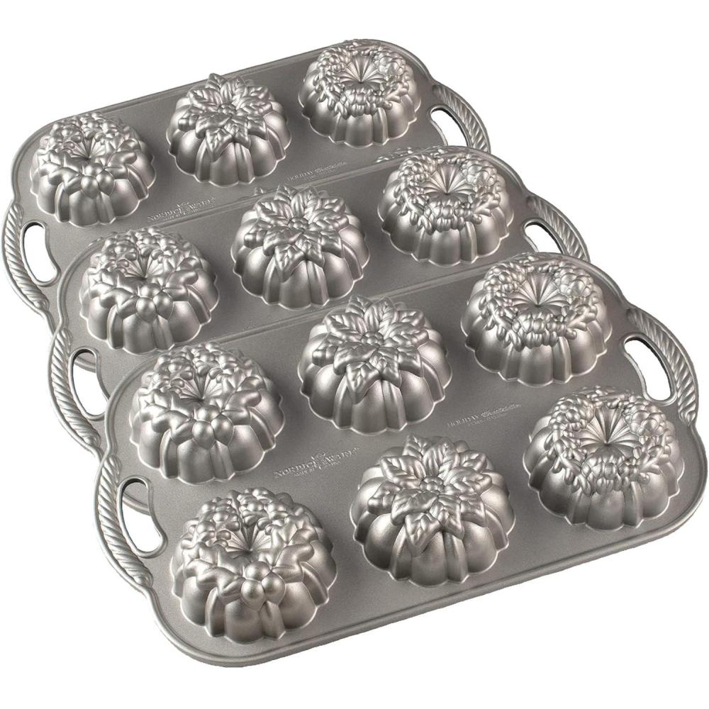 imageNordic Ware Wreathlettes4Cup Pack of 3