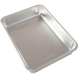 Nordic Ware Natural Aluminum Commercial Rectangular Cake Pan, Exterior dimensions 12.9 x 9.5 x 2.5 inches and interior dimensions 12.1 x 8.8 x 2.5 inches(9 x 13)
